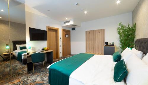 Standard King Room