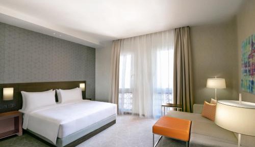 Standard Room - Complimentary Transfer to Gold Souk