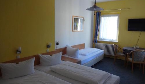 Triple Room with Bathroom