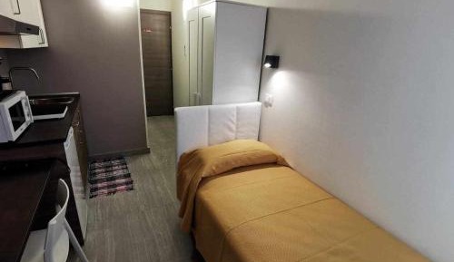 Single Room with Private Bathroom