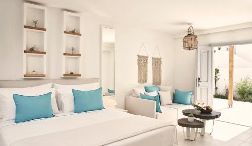 Luxury Suite with Private Pool