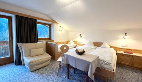 Double Room with Mountain View