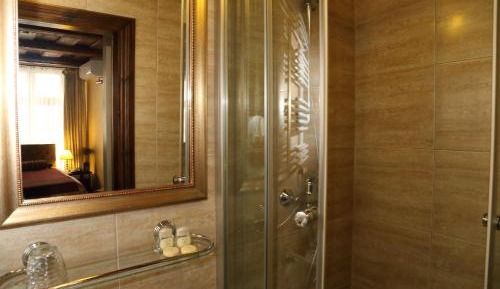 Comfort Double Room - with Air Conditioning