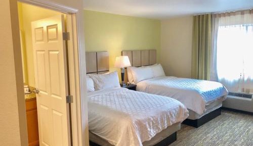 Double Studio with Two Double Beds - Non-Smoking