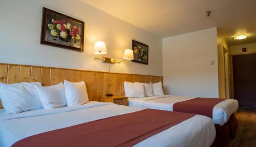 Queen Room with Two Queen Beds