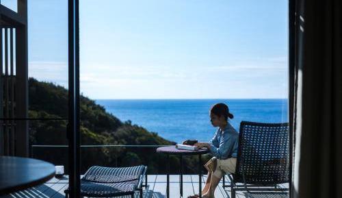 Deluxe Suite with Sea View