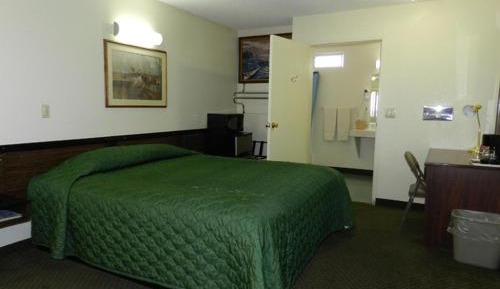 King Room - Non-Smoking