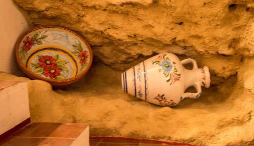 Three-Bedroom House (6 Adults)