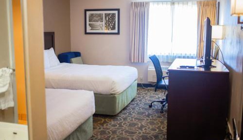 Queen Room with Two Queen Beds - Disability Access