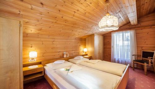 Superior One-Bedroom Apartment with Balcony