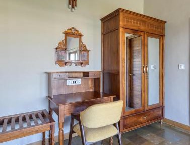 Suite with Garden View