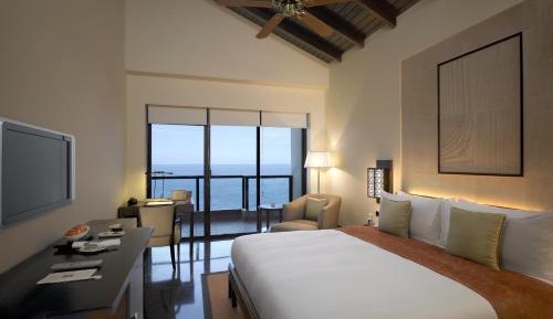 Royal Club Room