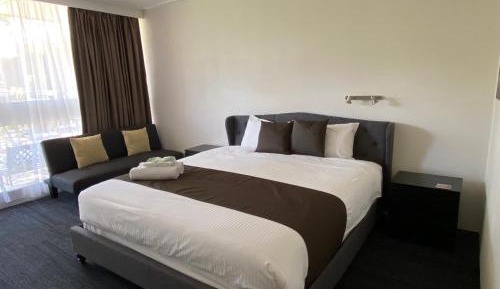 Superior King Room