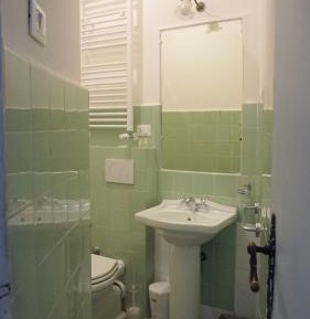 Twin Room with Private Bathroom