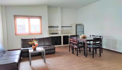 Family Room with Garden View
