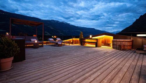 Apartment with Mountain View 1