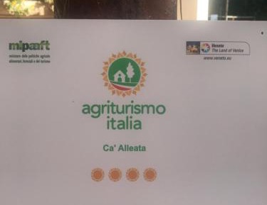 Single Room with Private Bathroom