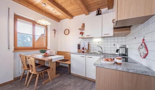 Two-Bedroom Apartment (4 Adults)