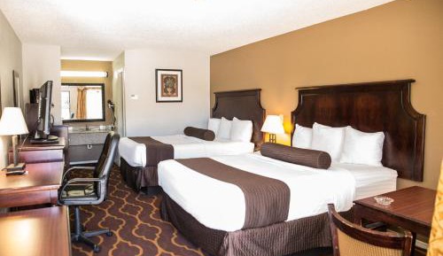 Queen Room with Two Queen Beds - Smoking