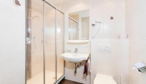 Small double room without balcony