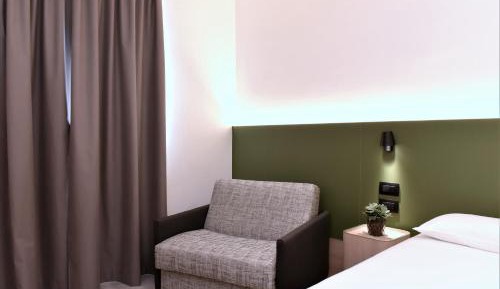 Comfort Triple Room with View