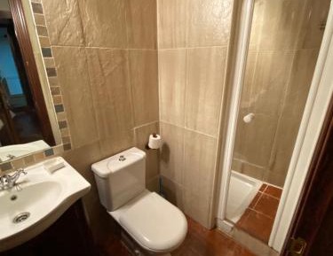 Apartment (2-4 Adults)