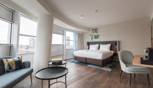 Premium King Room