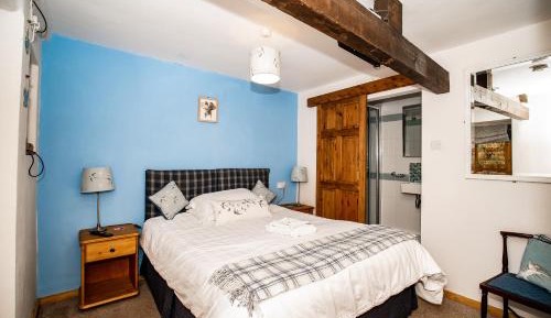 Double or Twin Room with Shower