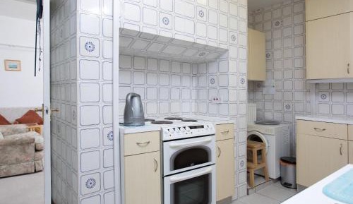 Apartment with Shower