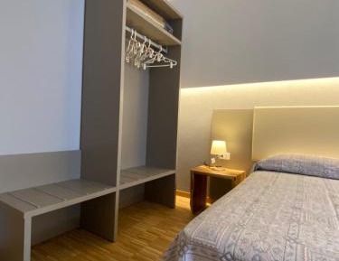 Deluxe Double Room (2 Adults + 1 Child)