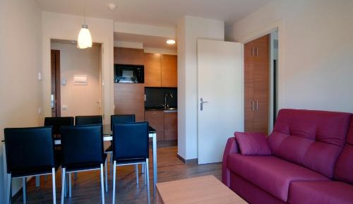 Two-Bedroom Apartment with Spa Access