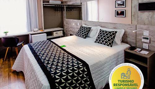 Quarto Luxo Cama Queen- Size 