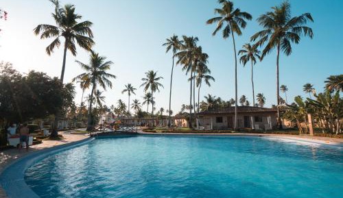 Bungalow with Pool View