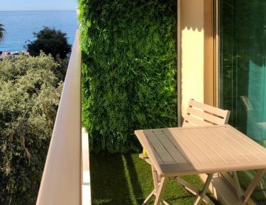 Studio Apartment with Sea View
