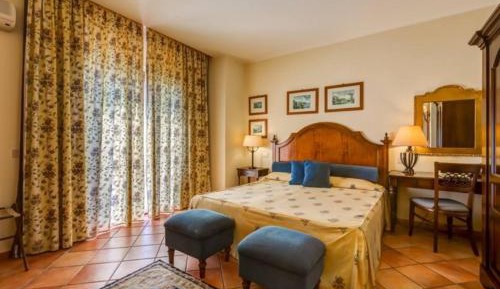 Double or Twin Room with Balcony