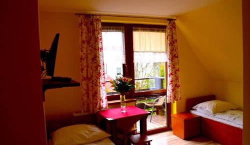 Twin Room with Private Bathroom