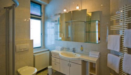 Holiday Apartment (2 Adults + 2 Children)