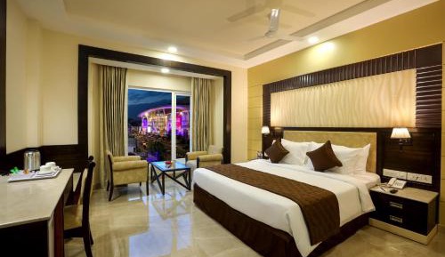 Deluxe King Room