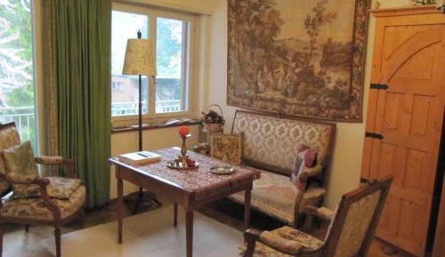 Twin Room with Private External Bathroom