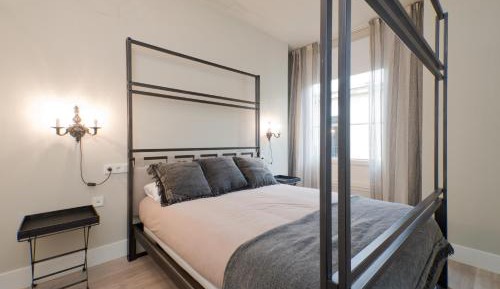 One-Bedroom Apartment Industrial