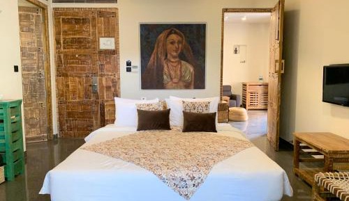 Lothal Suite - Private Pool and Deck - Happy Hours with 2+1 offer on Beverages ( 4 to 7pm only)