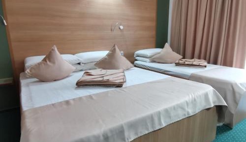 Triple Room with City View