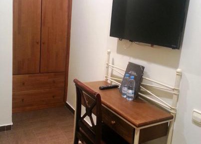 Twin Room (interior)