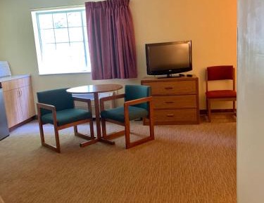 King Room - Handicap Accessible