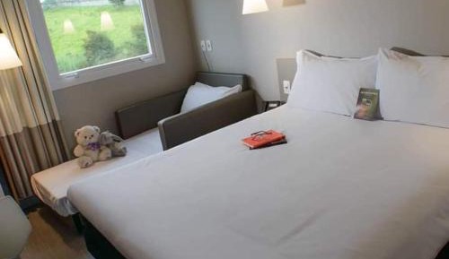 Standard Apartment with One Double Bed and One Child Bed