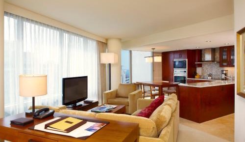 Deluxe One-Bedroom Suite with City View