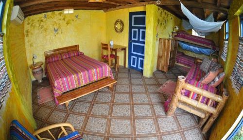 Bed in 4-Bed Mixed Dormitory Room