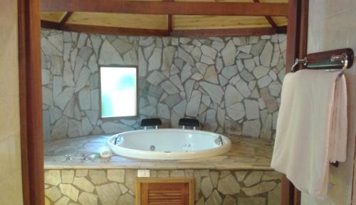 Deluxe Chalet with Hot Tub (2 Adults)
