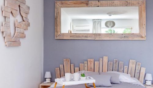 Studio Apartment with Sea View