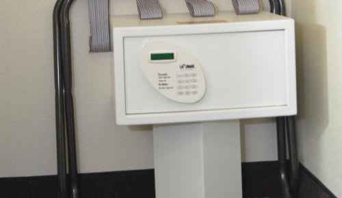 Queen Suite - Non-Smoking